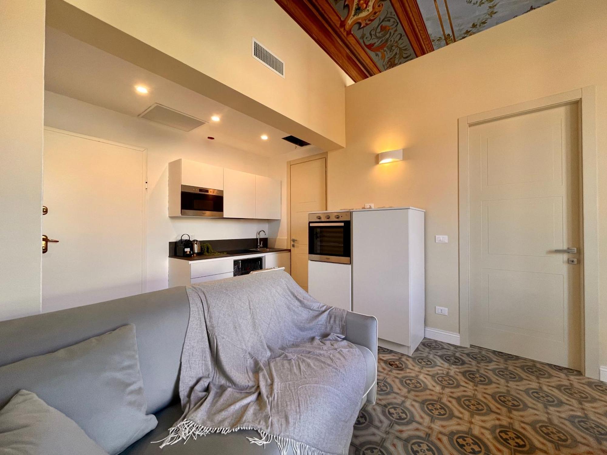 Villa Migliorini Lusso & Comfort In Finalborgo. Finale Ligure Δωμάτιο φωτογραφία