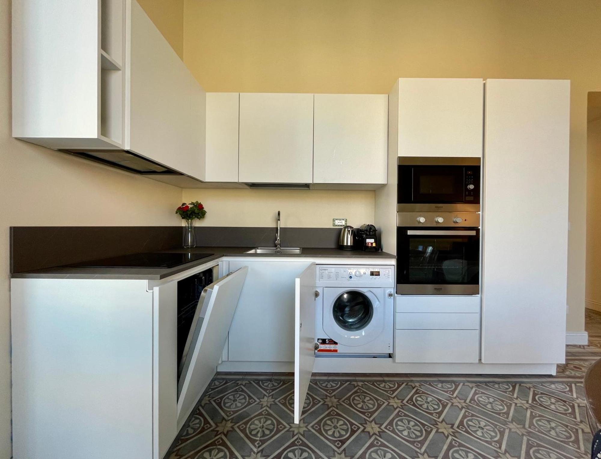 Villa Migliorini Lusso & Comfort In Finalborgo. Finale Ligure Δωμάτιο φωτογραφία